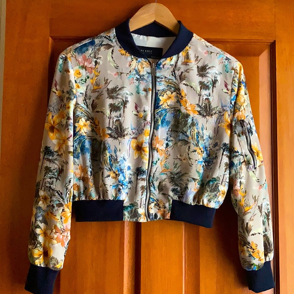 Zara Basic floral/ tropical bomber jacket Size M